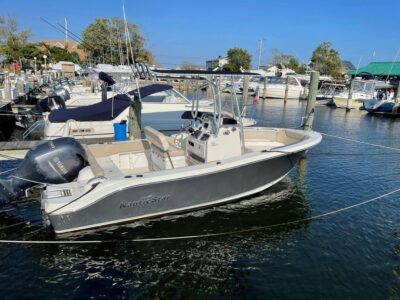 NauticStar 2102 Legacy