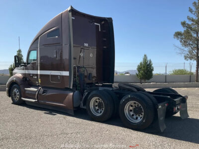 2019 Kenworth T680 High Rise Sleeper Semi Truck Tractor Paccar MX13 A/T bidadoo