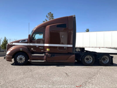 2019 Kenworth T680 High Rise Sleeper Semi Truck Tractor Paccar MX13 A/T bidadoo