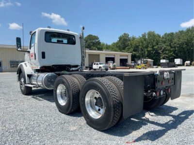 2025 International HX620 Day Cab