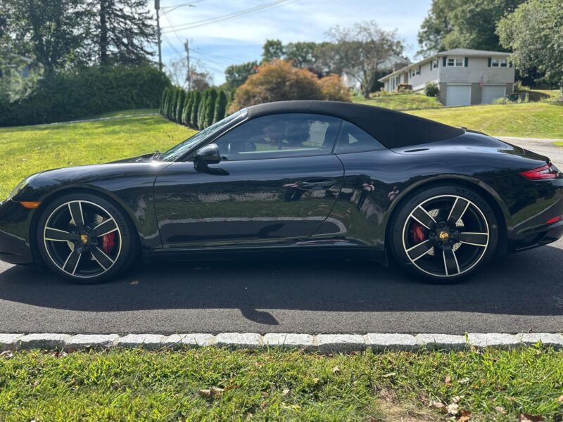2017 Porsche 911 Carrera S Cabriolet